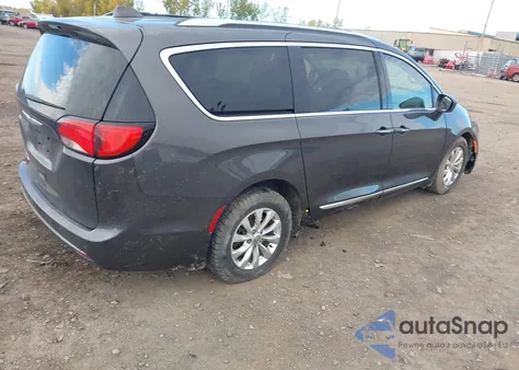2018 Chrysler Pacifica Touring L z USA, uszkodzony, nr VIN 2C4RC1BG2JR155378